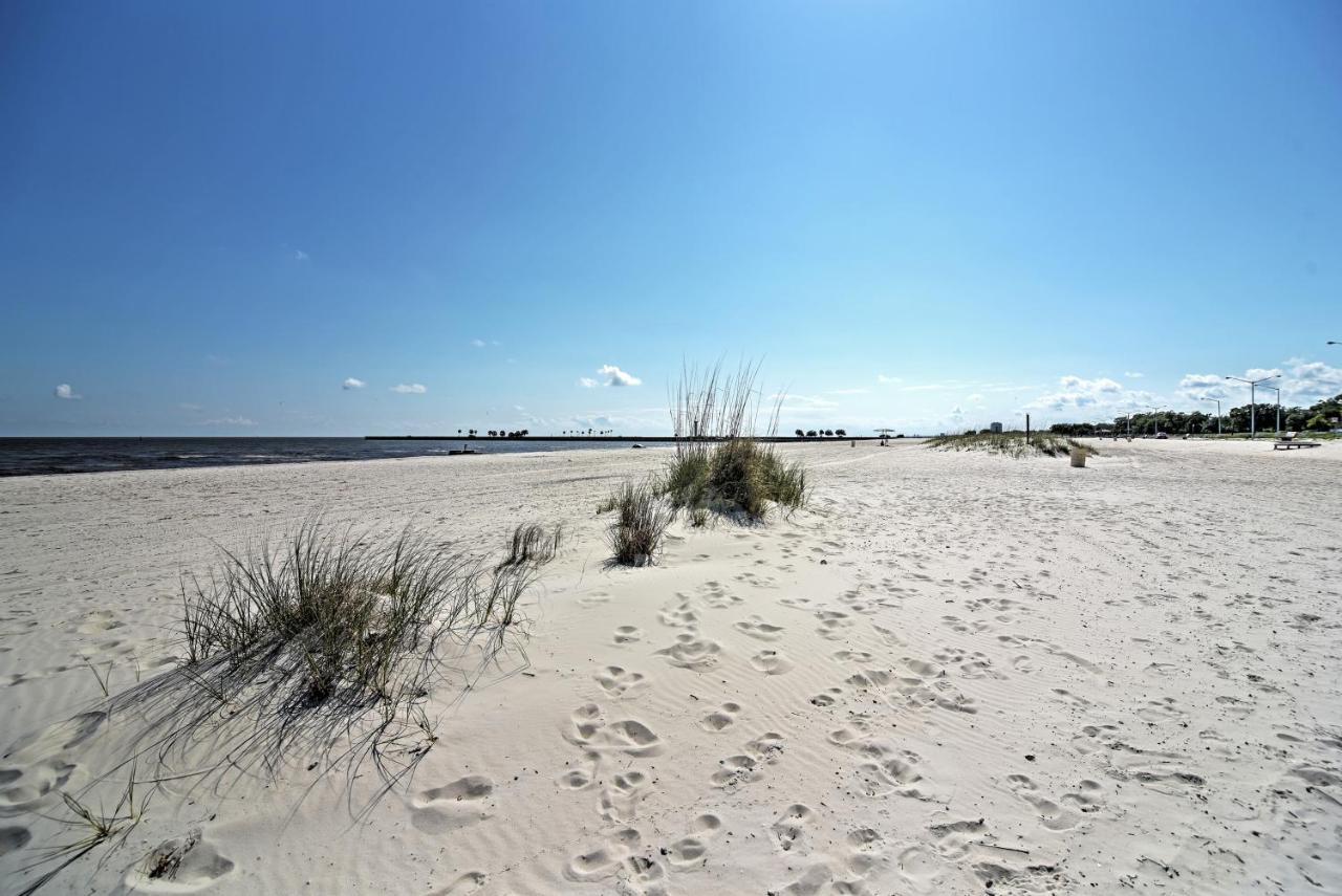 Beachside Biloxi Club Condo Balcony With Ocean View Eksteriør billede